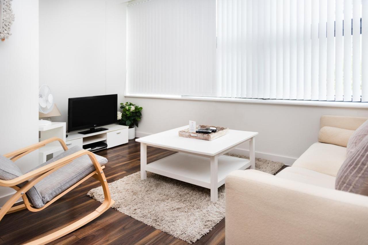 City Stay Apartments - Centro มิลตันคีนส์ ภายนอก รูปภาพ