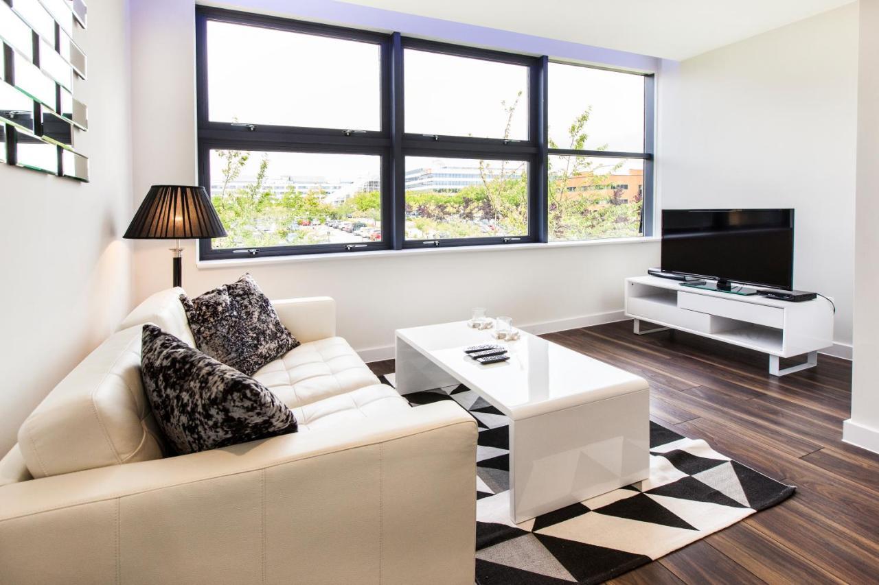 City Stay Apartments - Centro มิลตันคีนส์ ภายนอก รูปภาพ