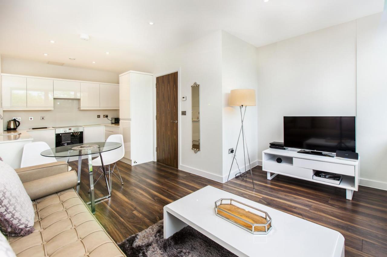City Stay Apartments - Centro มิลตันคีนส์ ภายนอก รูปภาพ